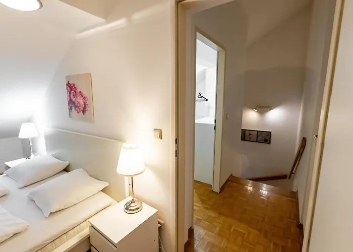Duplex - 3 Bedrooms - Bright Living Vienna