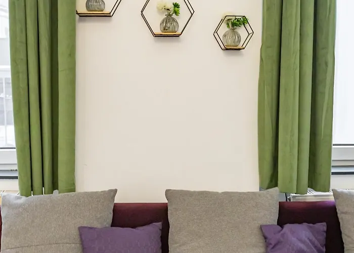Duplex - 3 Bedrooms - Bright Living Apartment
